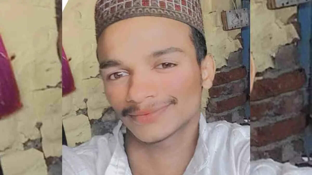 Fufa became a killer on suspicion of love relationship in Delhi, and the cousin stabbed to death