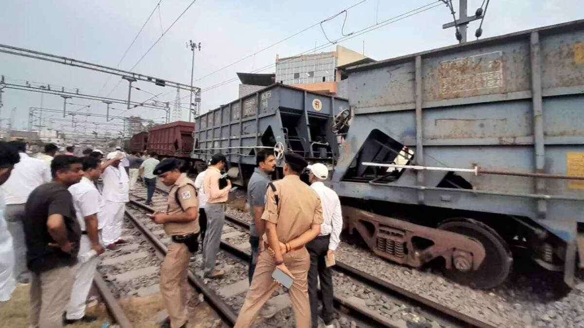 Male train at muzaffarpur station, no accidents in accidents