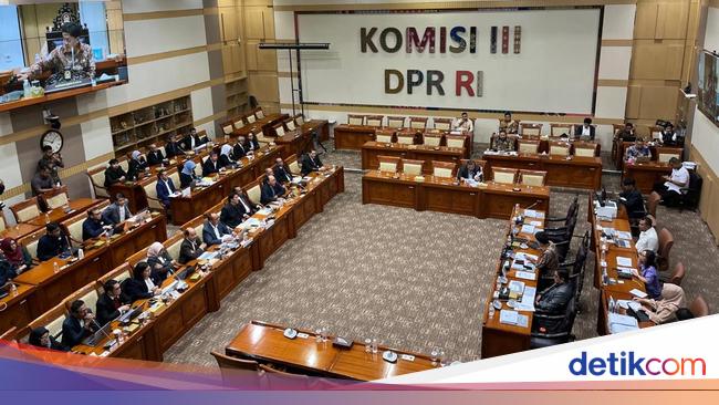 MPSK proposal to the Ruhag person convicted of not paying restitution cannot be the right of promoted citizens