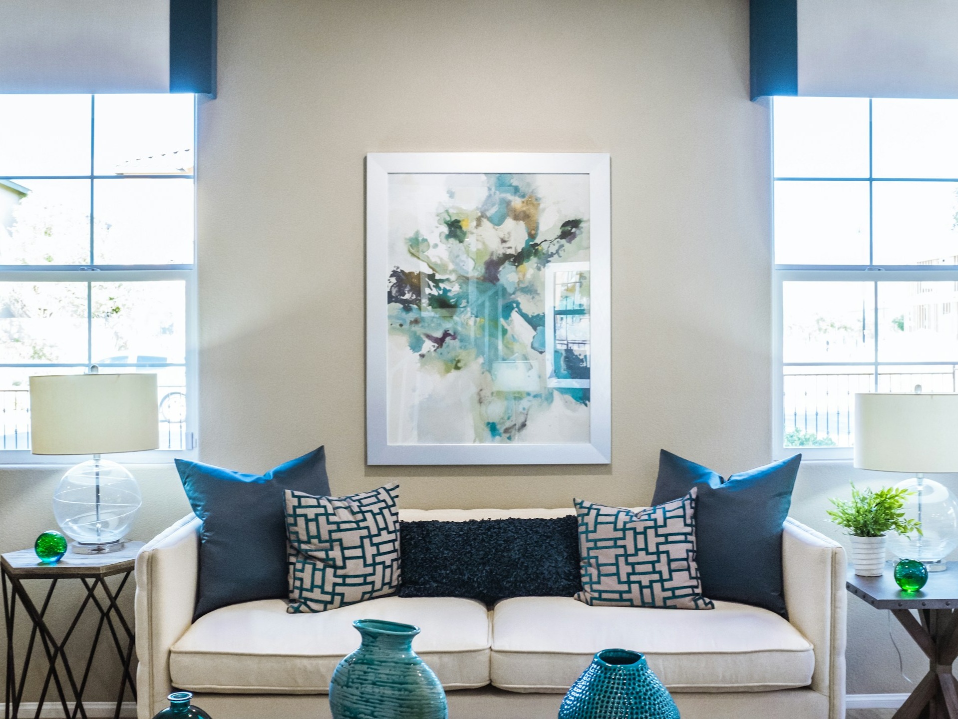 Keep these 10 decor items for guests