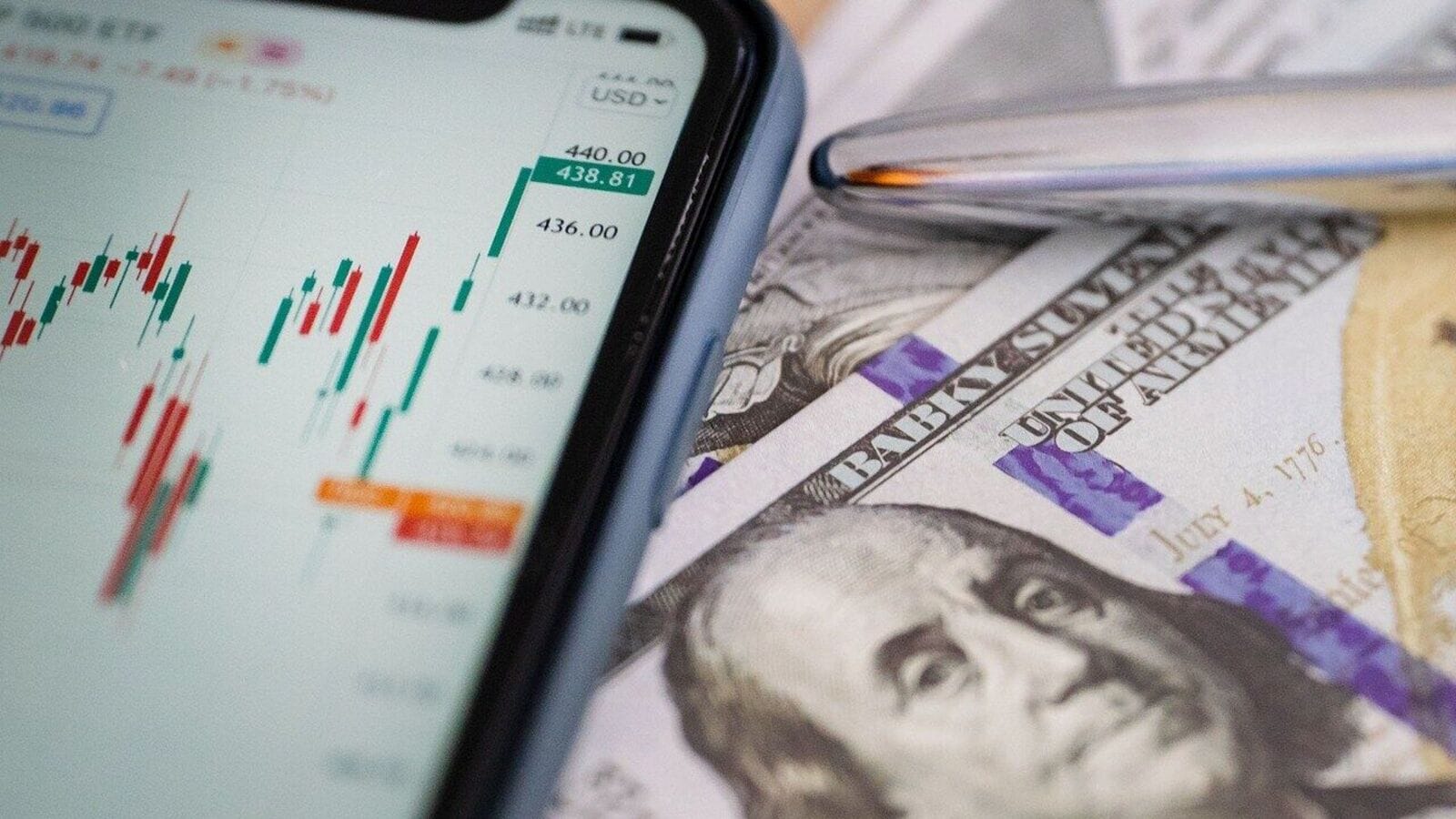 Why foreign investors are in telecommunications shares