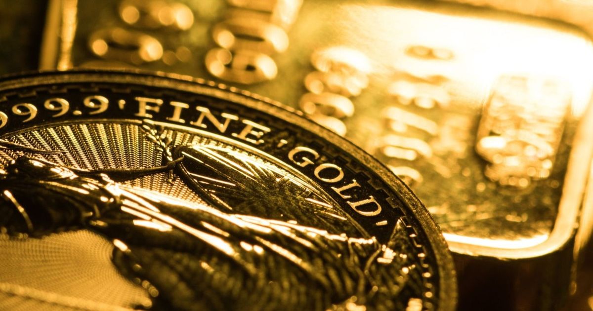 The price of gold varies in the light of the conflict in the Middle East and the weak US data