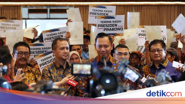 Sukabumi Local Transmigrants Receive SHM: Thanks President Prabowo