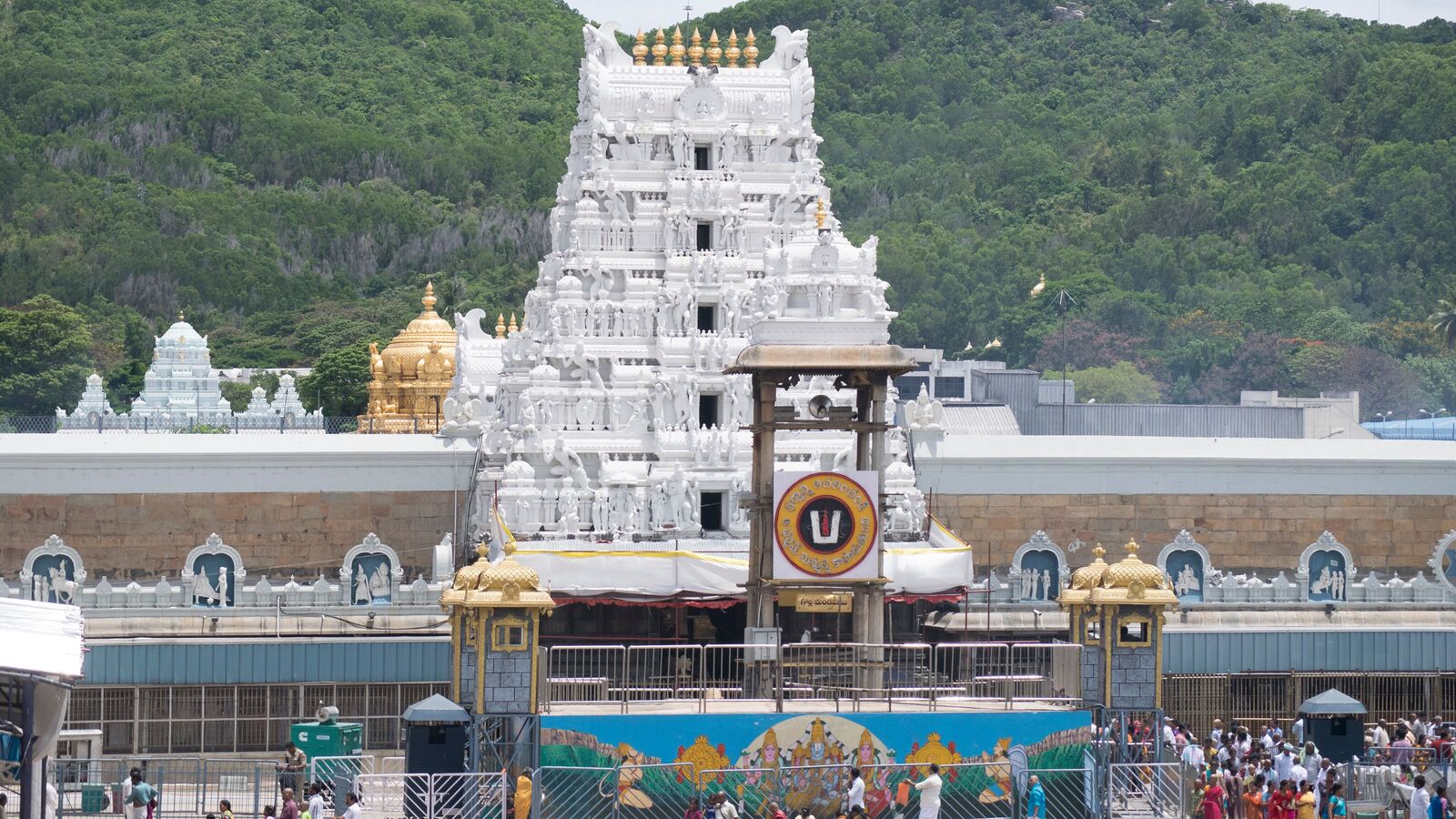 Tirumala Tirupati Temple Body suggests renaming Renishunta Airport as Sri Venkateswara International Airport | Today news