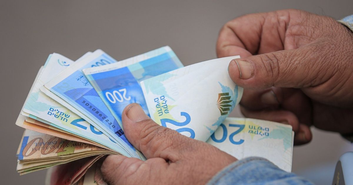 The stability of the Israeli Sikel is threatened with a possible fluctuation in the options market