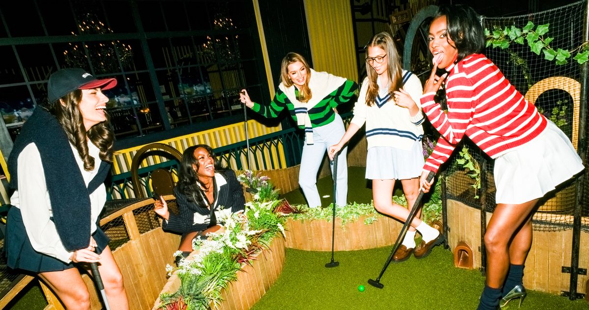 paige,-ciara,-lindsay-demonstrate-season-9