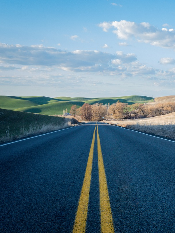 A road that looks just 2 hours a day