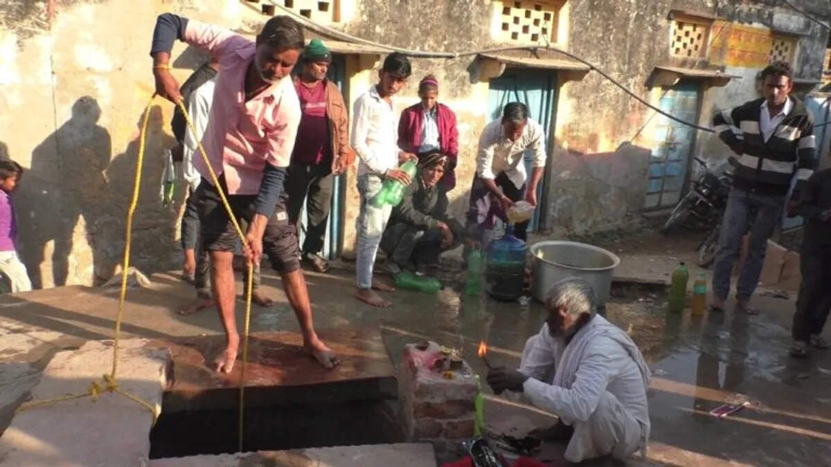 Such a wonderful pool of Rajasthan, which causes every disease to bathe with water