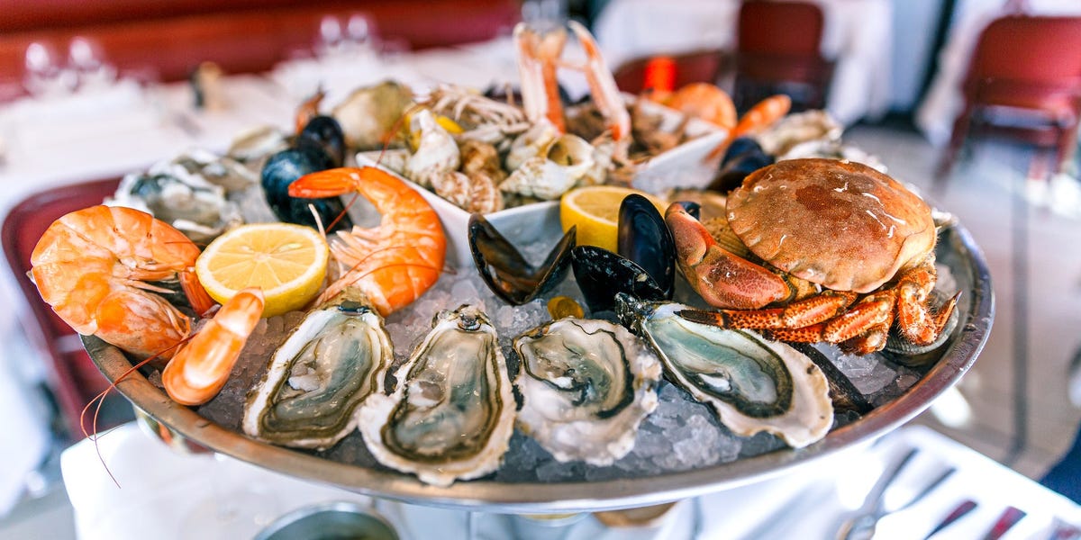 purple-flags-to-test-out-for-a-seafood-restaurant,-accounting-to-a-chef