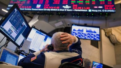 Asian stocks fall amid tension in the Middle East and federal warnings