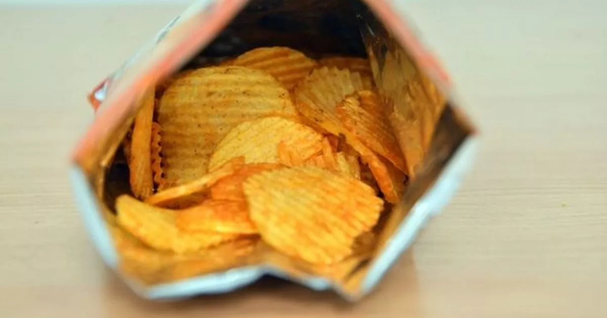 ‘i-opened-bag-of-walkers-crrisps-and-couldn’t-ponder-what-used-to-be-inner’