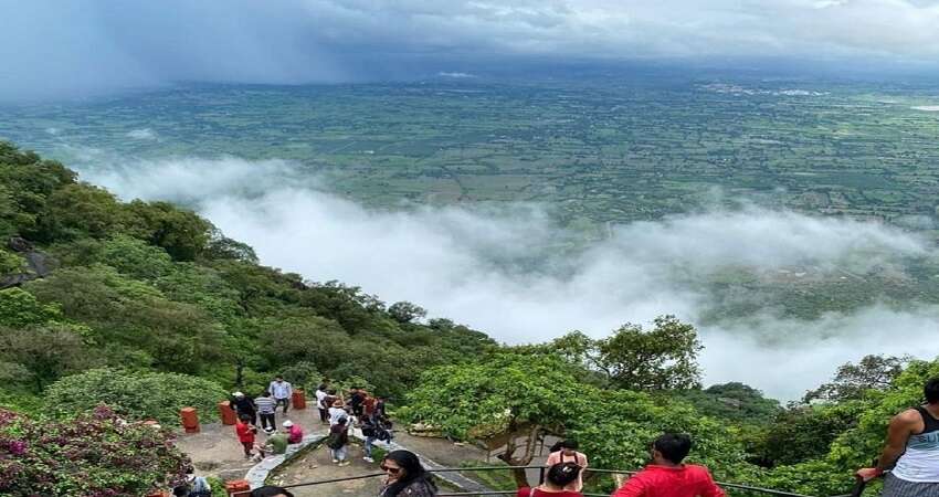 If you want to see in Monsoon, Heaven on Earth, then definitely travel to Mount Abu, you will also do a pocket suit by watching such beautiful views in the video
