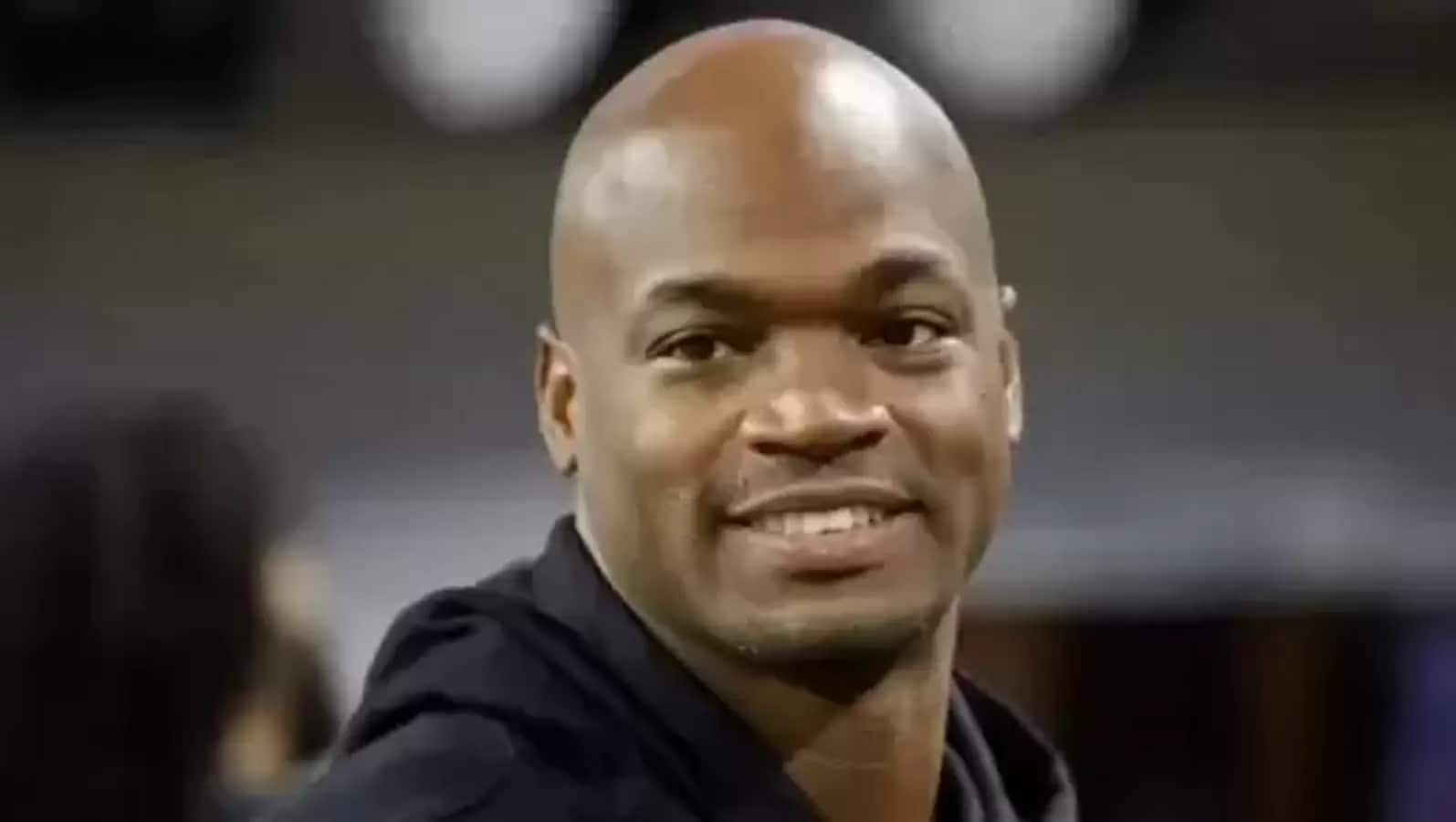 Former NFL player Adrian Peterson gets Fist Fight while playing Poker | Watch Video | Mint