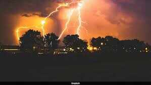 Farmer’s death as a result of lightning falls in Rajasthan watching video