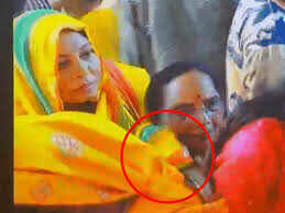 Women’s chain broke in Jaipur during Satsang, watching videos