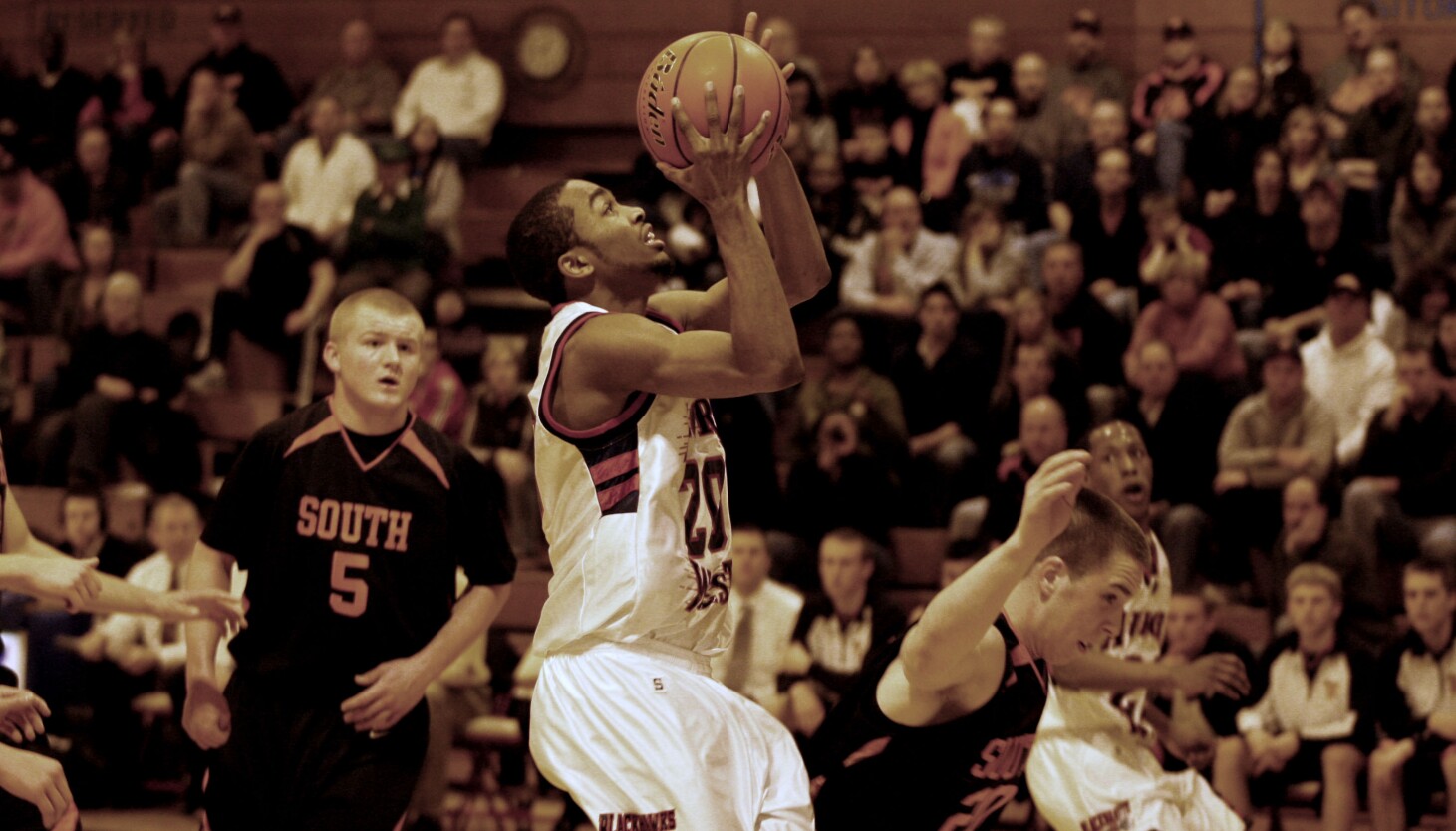 aurora-rivals-powers-high-faculty-basketball-in-kane-county