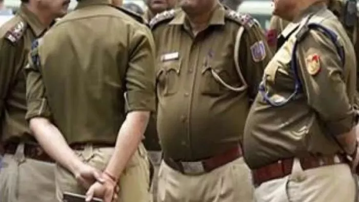 Tea Seller’s Piano -Mobile Theft … 2.36 Lakh Rupees flew from the bank account; The truth was caught by the police