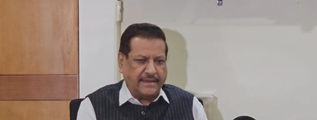 America broke the 150 -year -old protocol by inviting Pakistani Army Head: Prithviraj Chawan