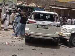 Fortuner and bike collision on Overbridge in Barmer, watch video