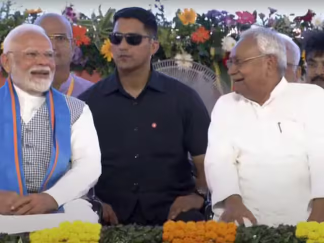 PM Modi reached Bihar for the third time in three weeks, 6 thousand crore development projects of Siwan
