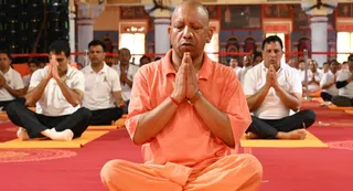 International Yoga Day: CM Yogi performed yoga in Gorakhpur, said – India paves the path of World Welfare – CM Yogi practiced yoga on international yoga day in Gorakhpur