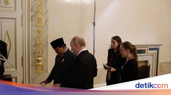 Putin praises the book ‘Military Leadership’ of Prabowo translated into Russian