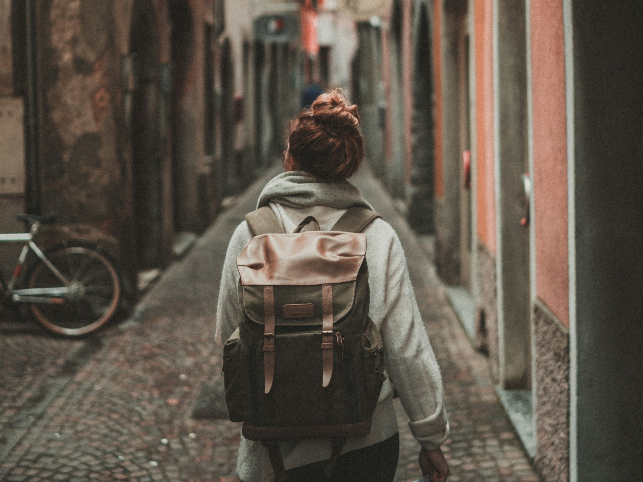 How to plan travel on a low budget