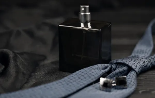أجمل هدايا العطور من أشهر الماركات العالمية ليوم الأب 2025