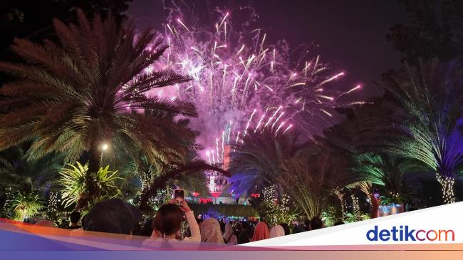 Festive! The 498th anniversary of Jakarta is closed with a fireworks party —’- Ulmate ‘Guardian