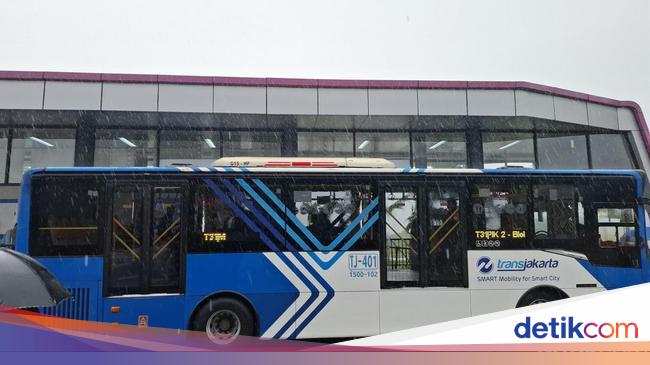 Transum rates RP. 1 When the Jakarta Anniversary was enjoyed by residents