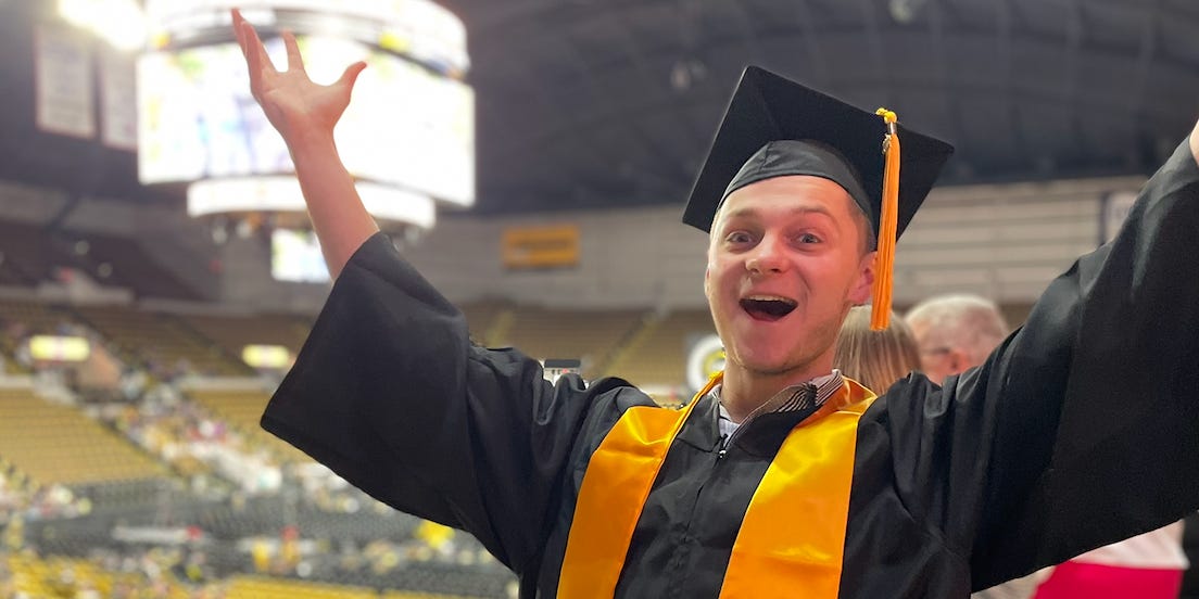 my-son-has-a-form-of-regrets-about-college,-wants-he-took-a-obtain-22-situation-twelve-months