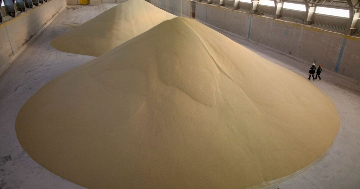 A global rise in urumn prices with the stop of major producers in the Middle East