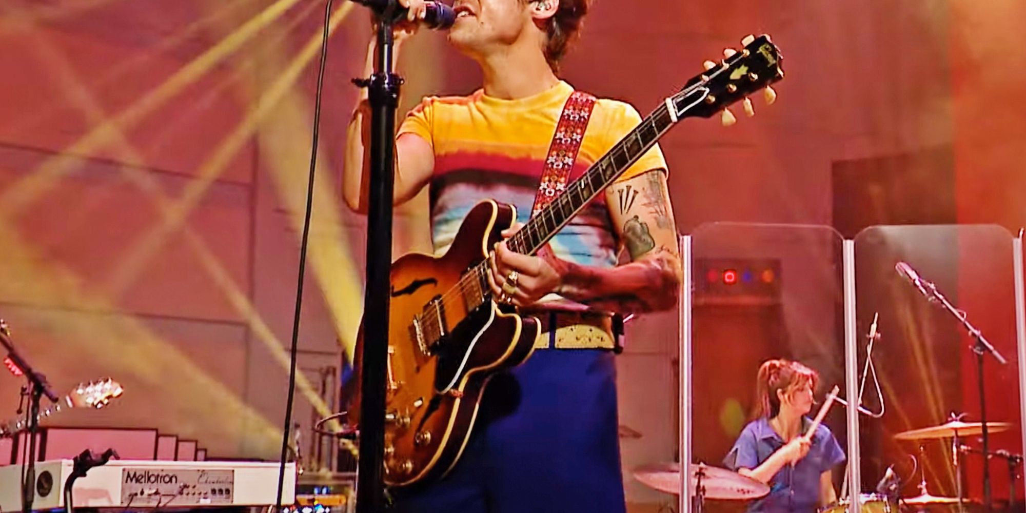 this-well-known-pop-artist-is-the-closest-to-traditional-rock-we’ve-gotten-in-a-lengthy-time