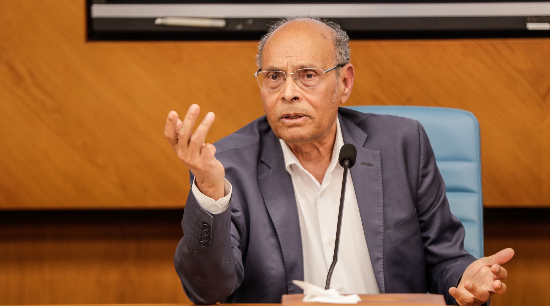 حكم-غيابي-يطارد-المرزوقي-خار-quit