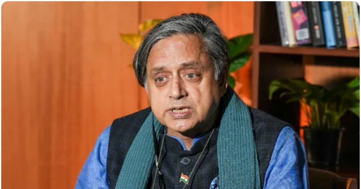 Leaders like Shashi Tharoor try to show the right direction to Sonia and Rahul, but …