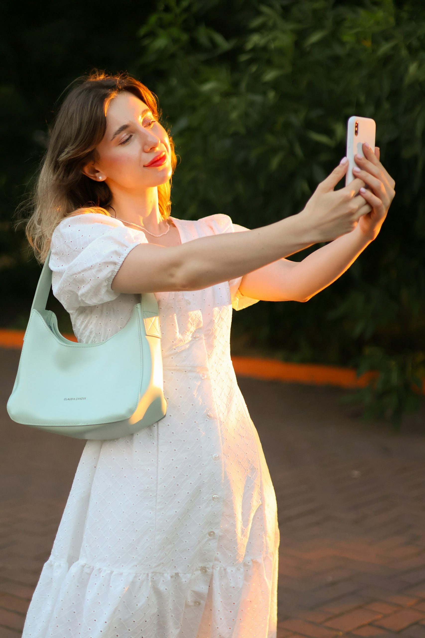 Reverse catfish: right way to find true love
