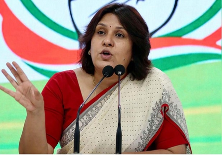 Congress leader Supriya Srinet condemned America’s travel training, said: The government must reply