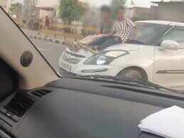In Sikar, Father turned the kids on a car connoisseur and rotated on the highway, see the video arrested when the video Viral goes