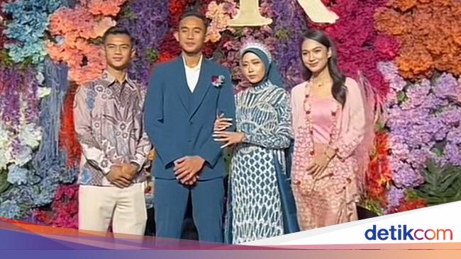 The intimate moment of Arhan and Azizah at Rizky Ridho’s marriage attracted attention