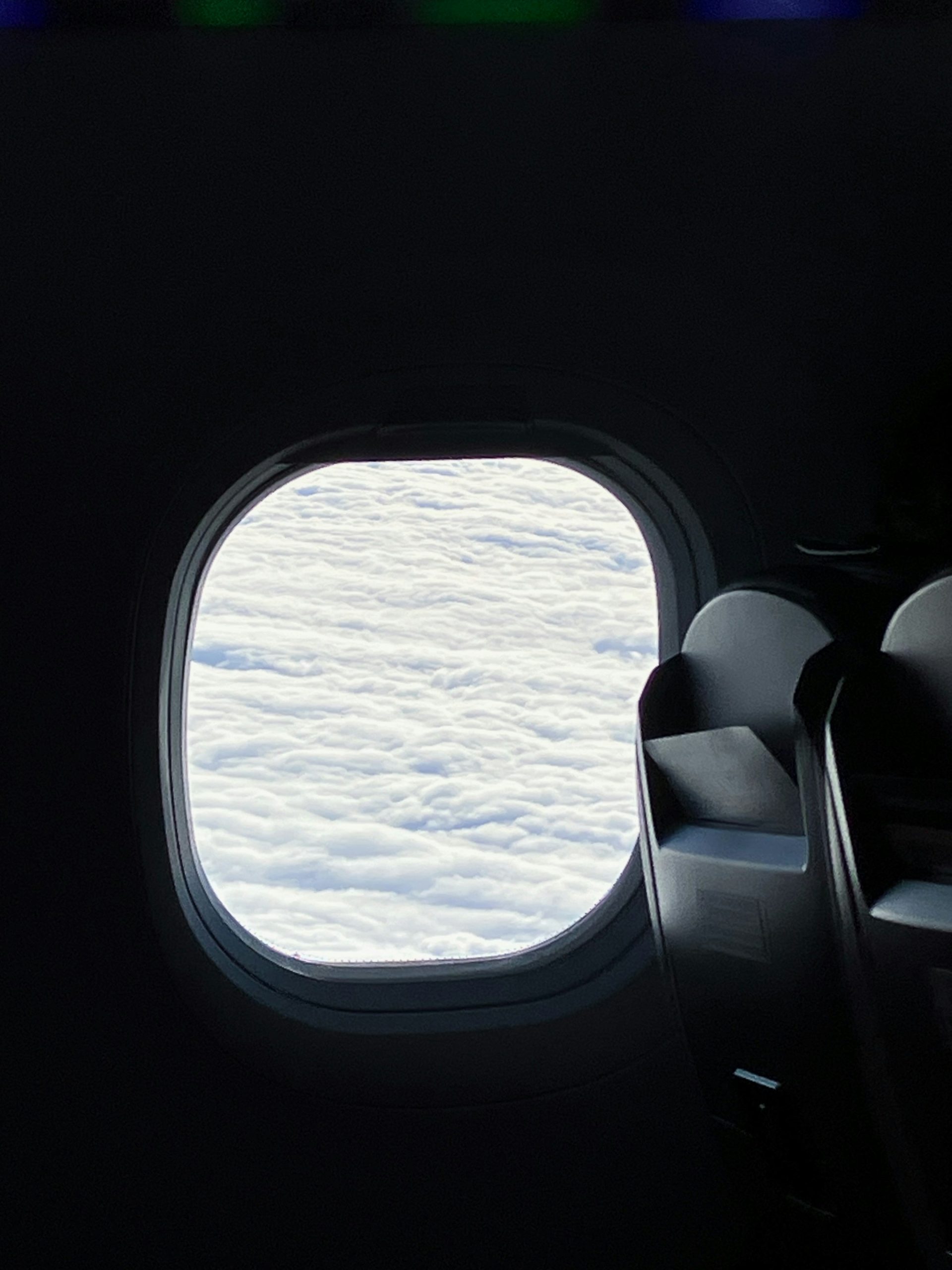 Why does a plane have a round window?