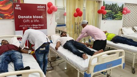 Blood donation campaign arranged on the 63rd birthday of Gautam Adani received tremendous support