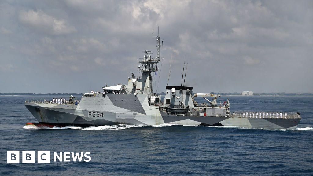china-criticises-uk-warship-hms-seiling-in-taiwan-strait