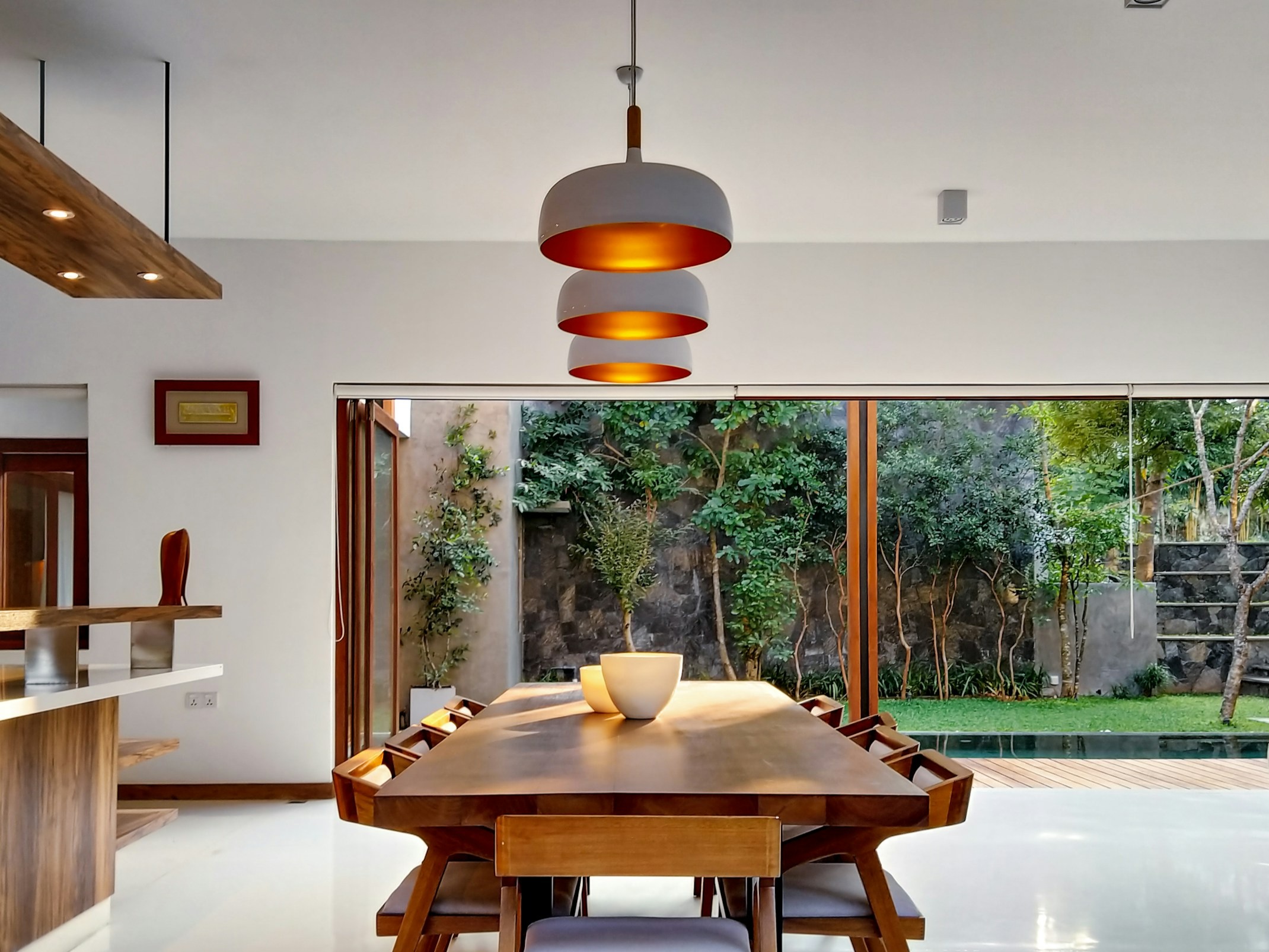 8 essential wood furniture for home
