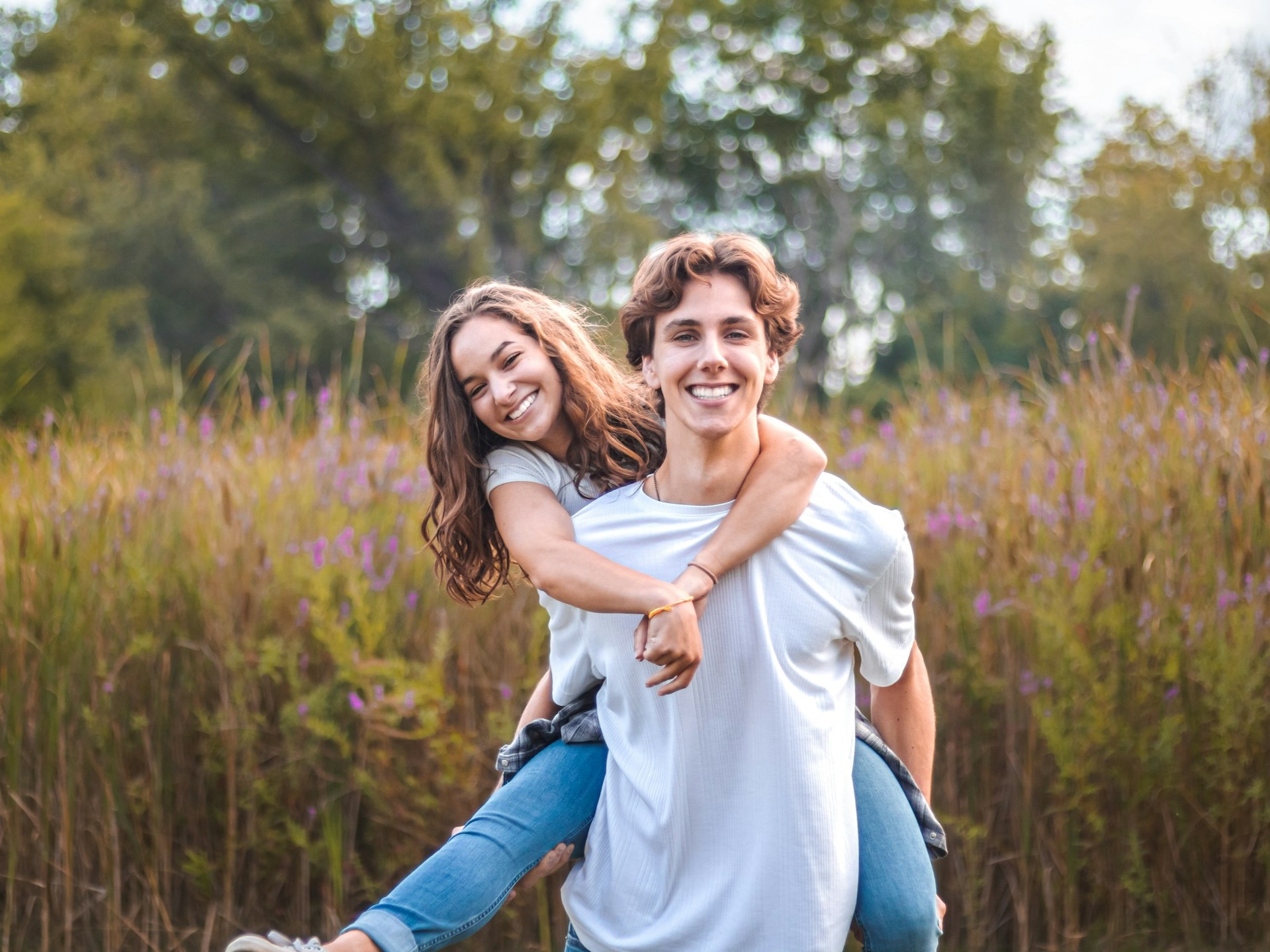 Follow these 8 tips to become a good friend