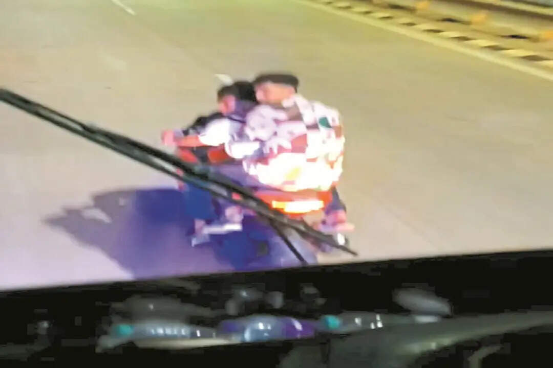 Well -known youths attacked with knife, Bhupesh Yadav’s condition is critical