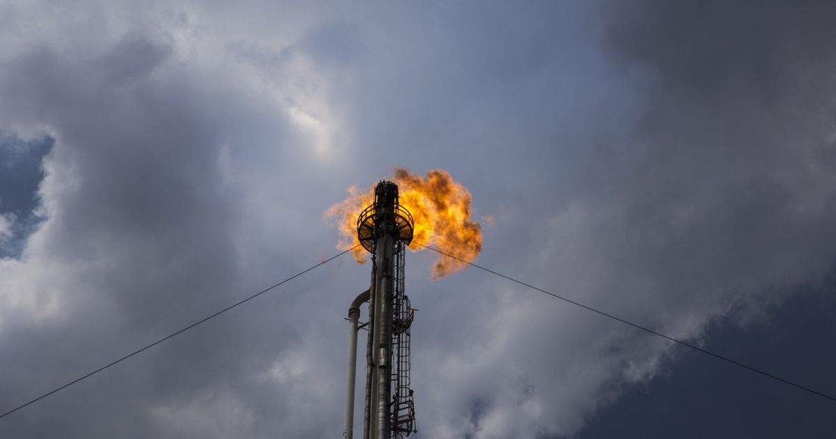 Oil stabilizes amid conflicting signs about the result of the US bombing on Iran