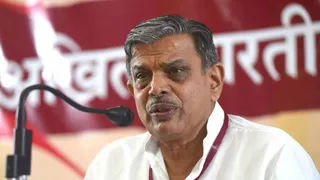 RSS – Question After completing 50 years of need, said: Those who take a copy of the Constitution will have to demand apology in the name of the ancestors – RSS demands that Hosabale words be added socialist in the premature constitution