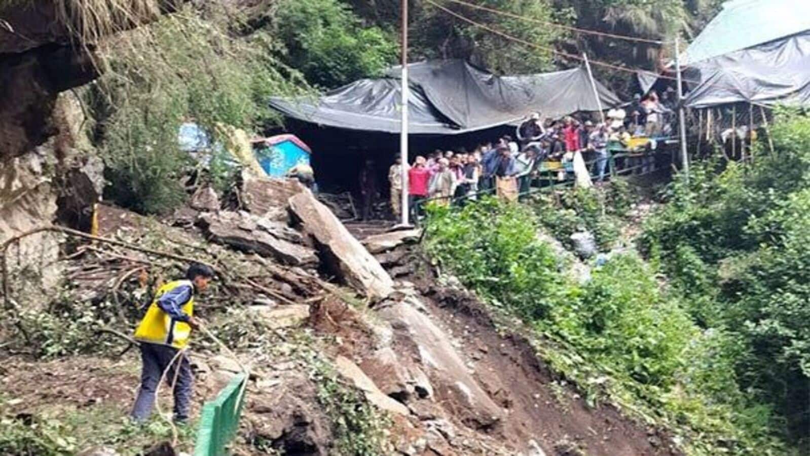 Uttarakhand News: 8-9 workers disappear after Cloud Burst Hits Uttarkashi Hotel Construction Site | Today news