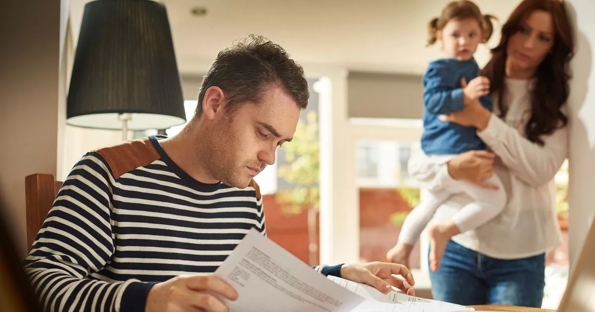 little-one-profit-warning-as-hundreds-of-brits-might-well-perchance-well-necessary-hmrc-funds