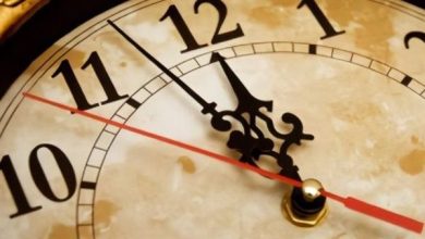 الساعة-أصبحت-1-صباحًا-بدلًأ-من-12.-بدء-تطبيق-التوقيت-الصيفى-في-مصر-2025